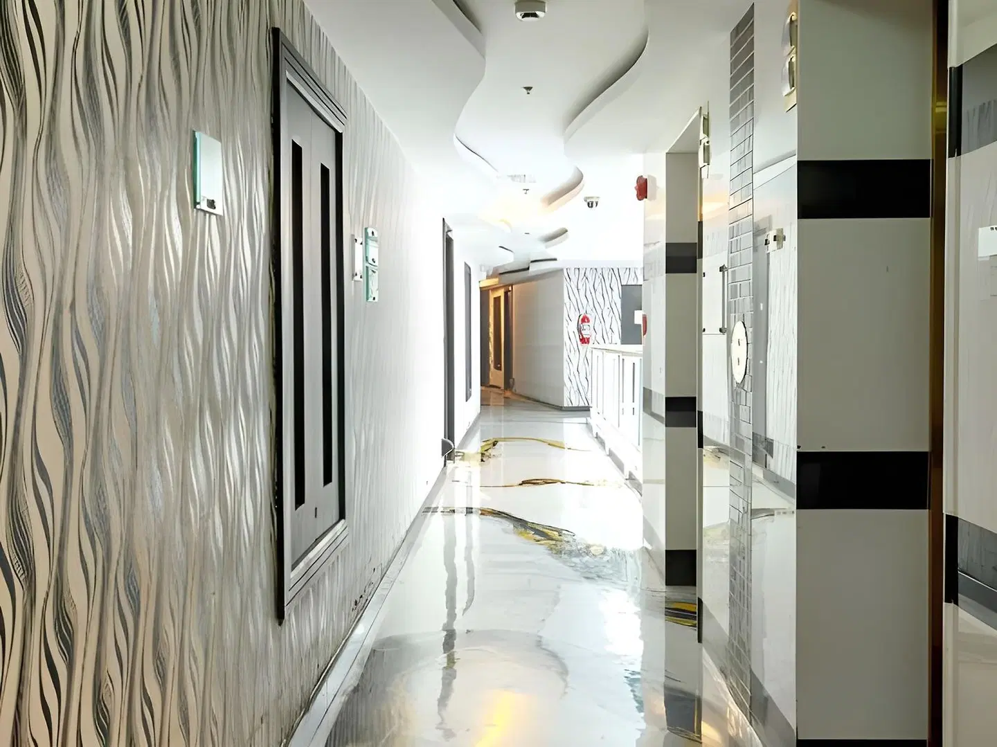 Nova Suites Pattaya by Compass Hospitality LOUNGE_LOBBY