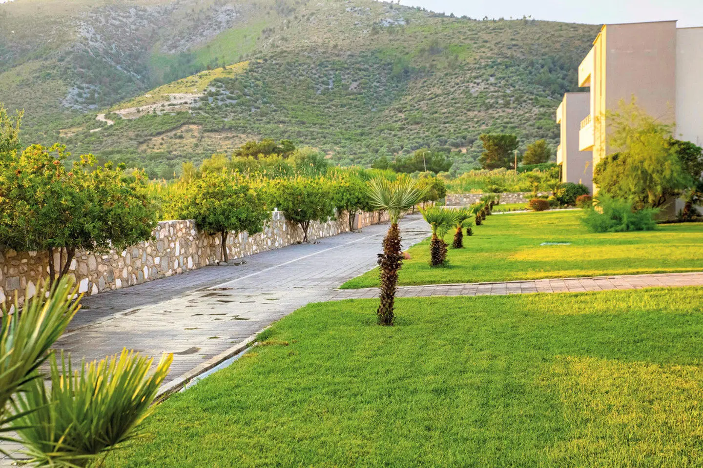 Alea Hotel & Suites LANDSCAPE