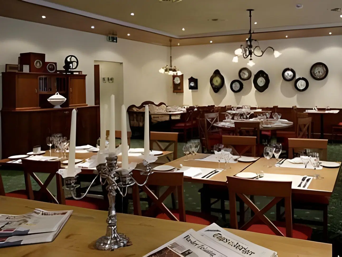 Roter Turm / Tour Rouge CONFERENCE