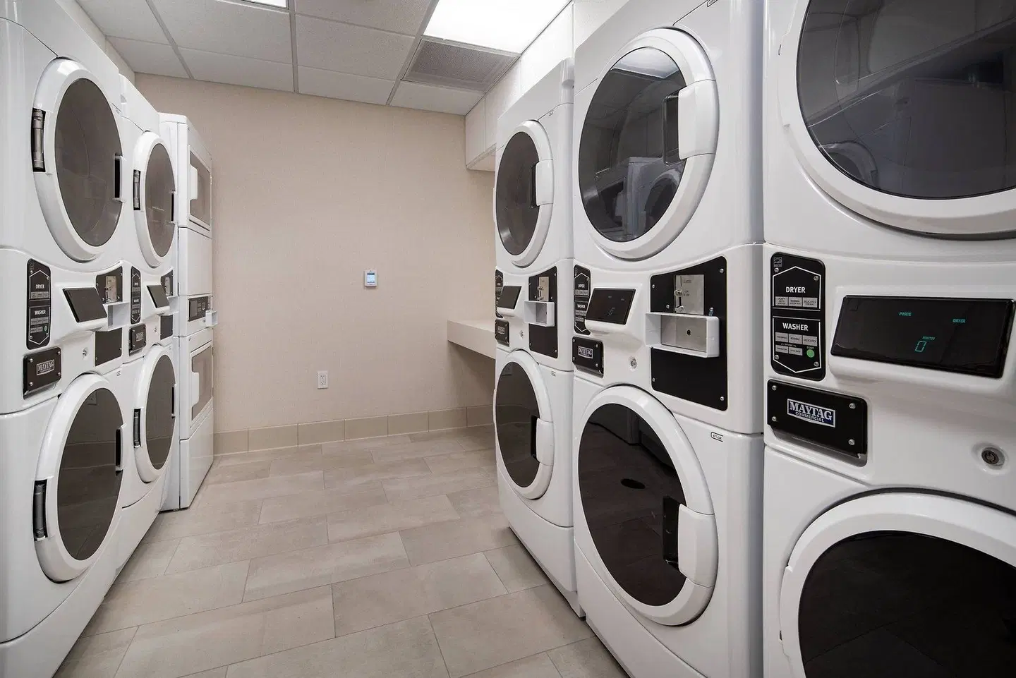 Residence Inn Los Angeles Glendale Badezimmer