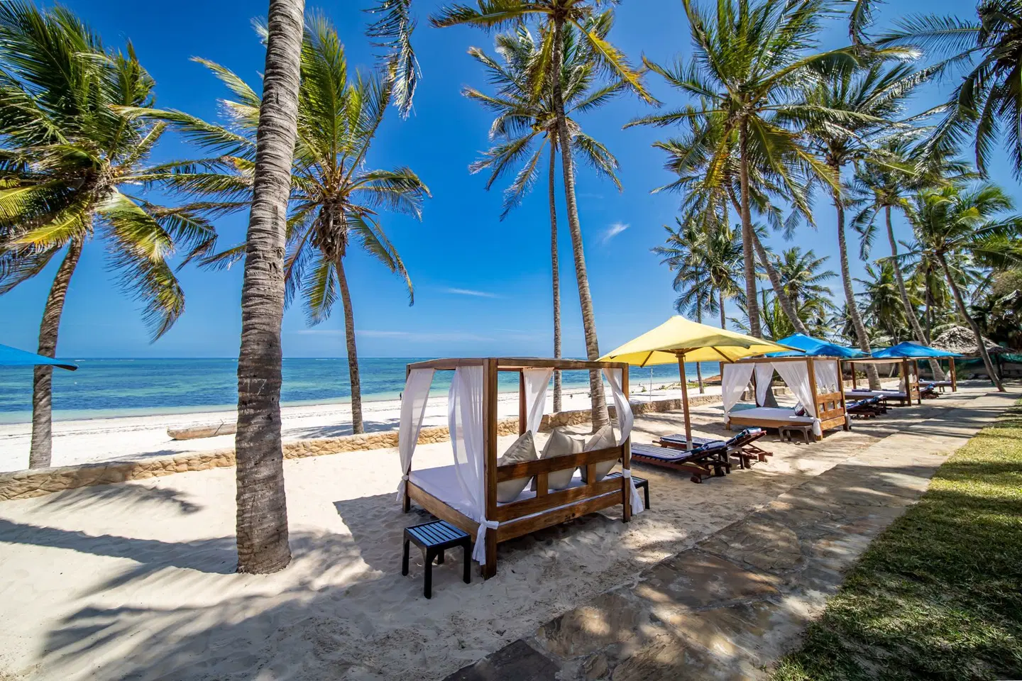 PrideInn Flamingo Beach Resort & SPA Strand