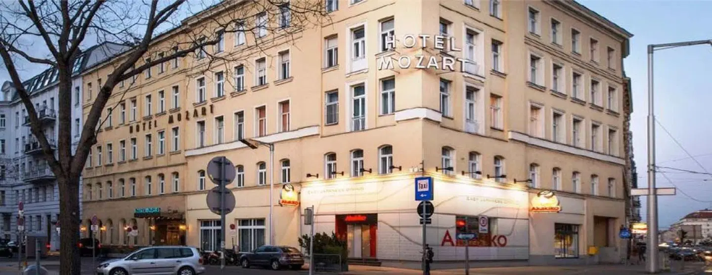 Hotel Mozart EXTERIOR