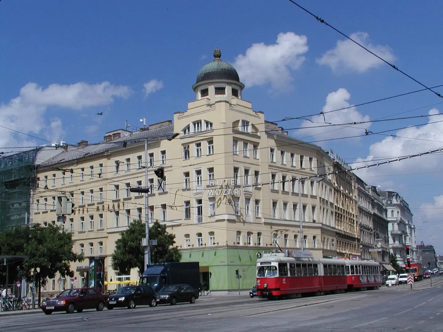 Hotel Mozart EXTERIOR