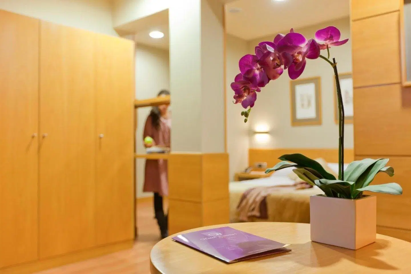 Victoria 4 ROOM_EXAMPLE