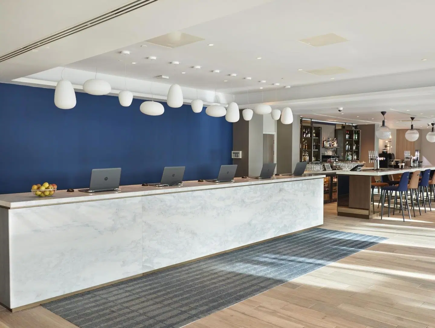 Hyatt Place London Heathrow Airport LOUNGE_LOBBY