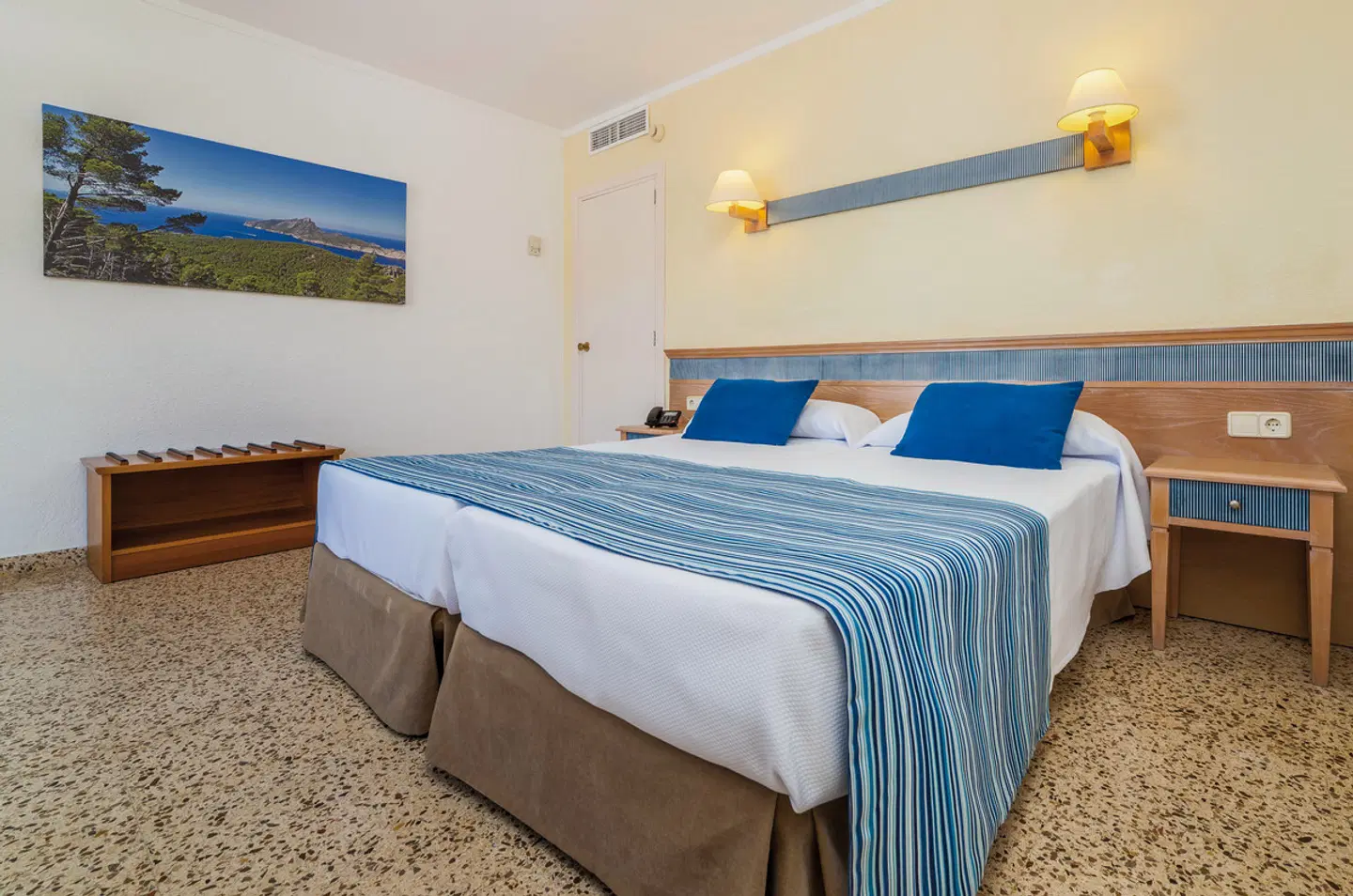 Globales Simar ROOM_EXAMPLE