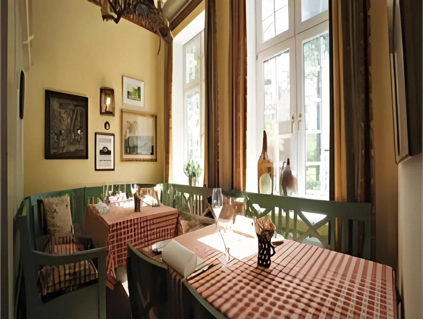 Ole Liese ROOM_EXAMPLE