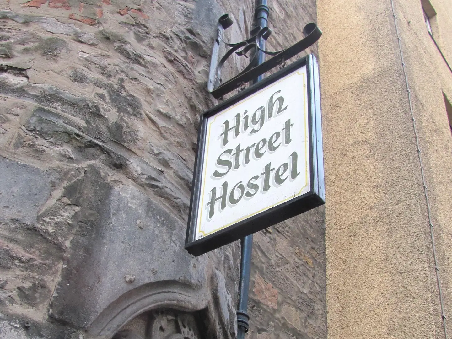 High Street Hostel EXTERIOR