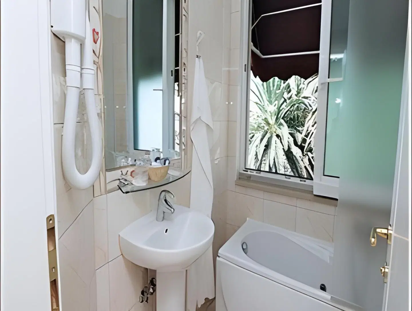 Boutique & Beach Hotel Villa Wolff BATHROOM