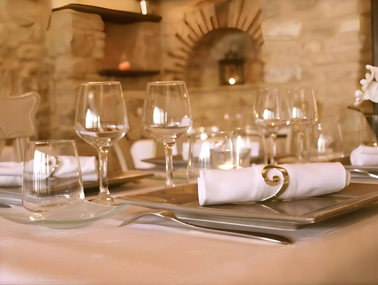 Le Crillon RESTAURANT