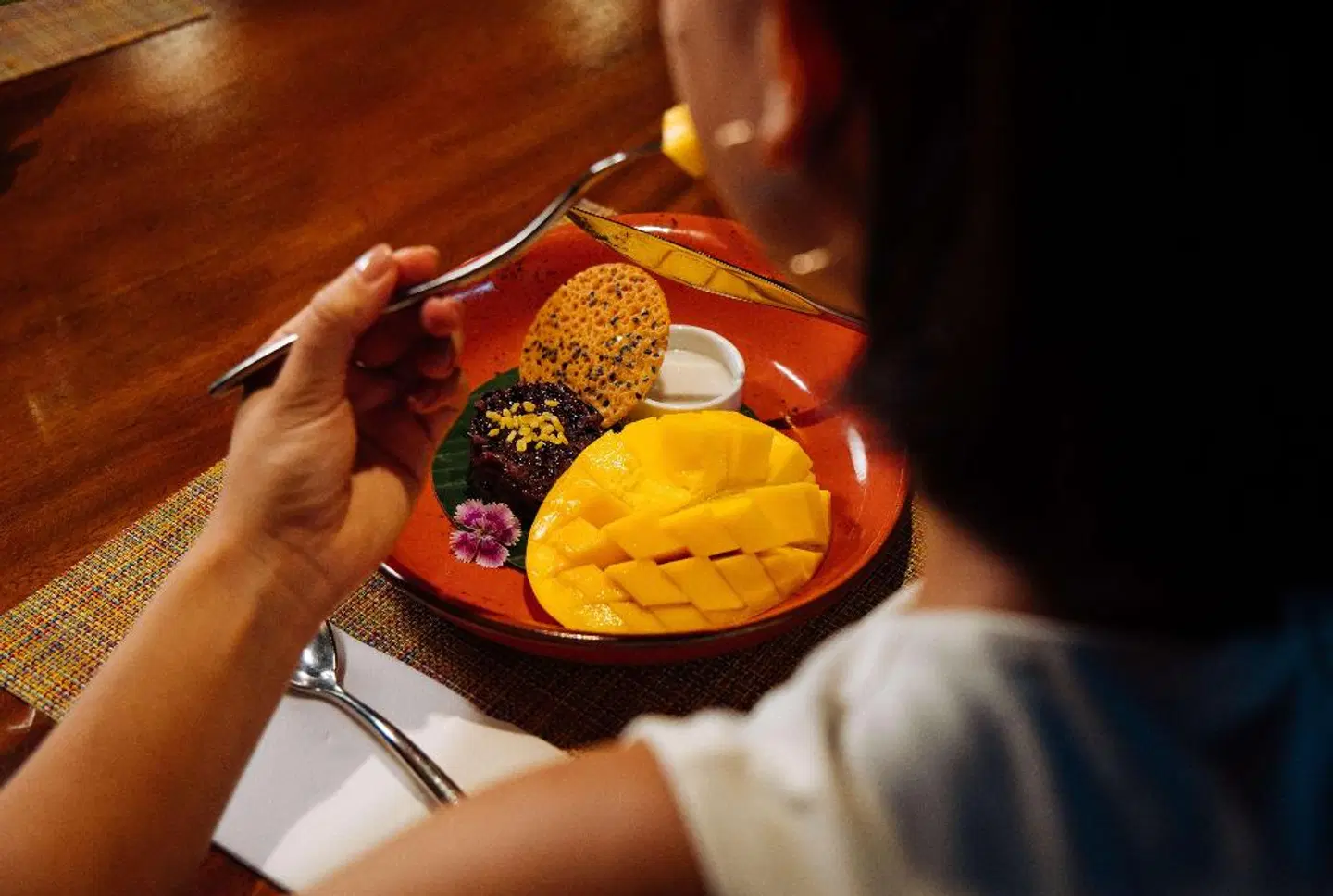 DoubleTree by Hilton Hotel Sukhumvit Bangkok PEOPLE