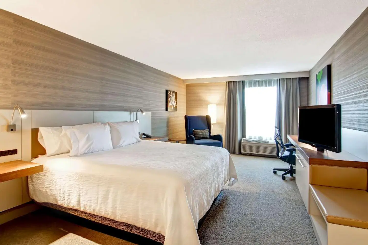 Hilton Garden Inn Toronto/Mississauga ROOM_EXAMPLE