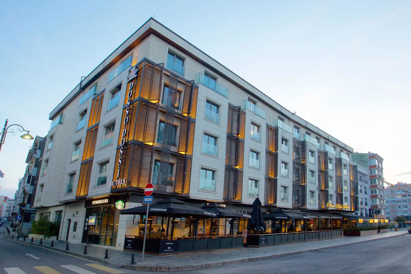 Dosso Dossi Hotels & Spa Downtown EXTERIOR