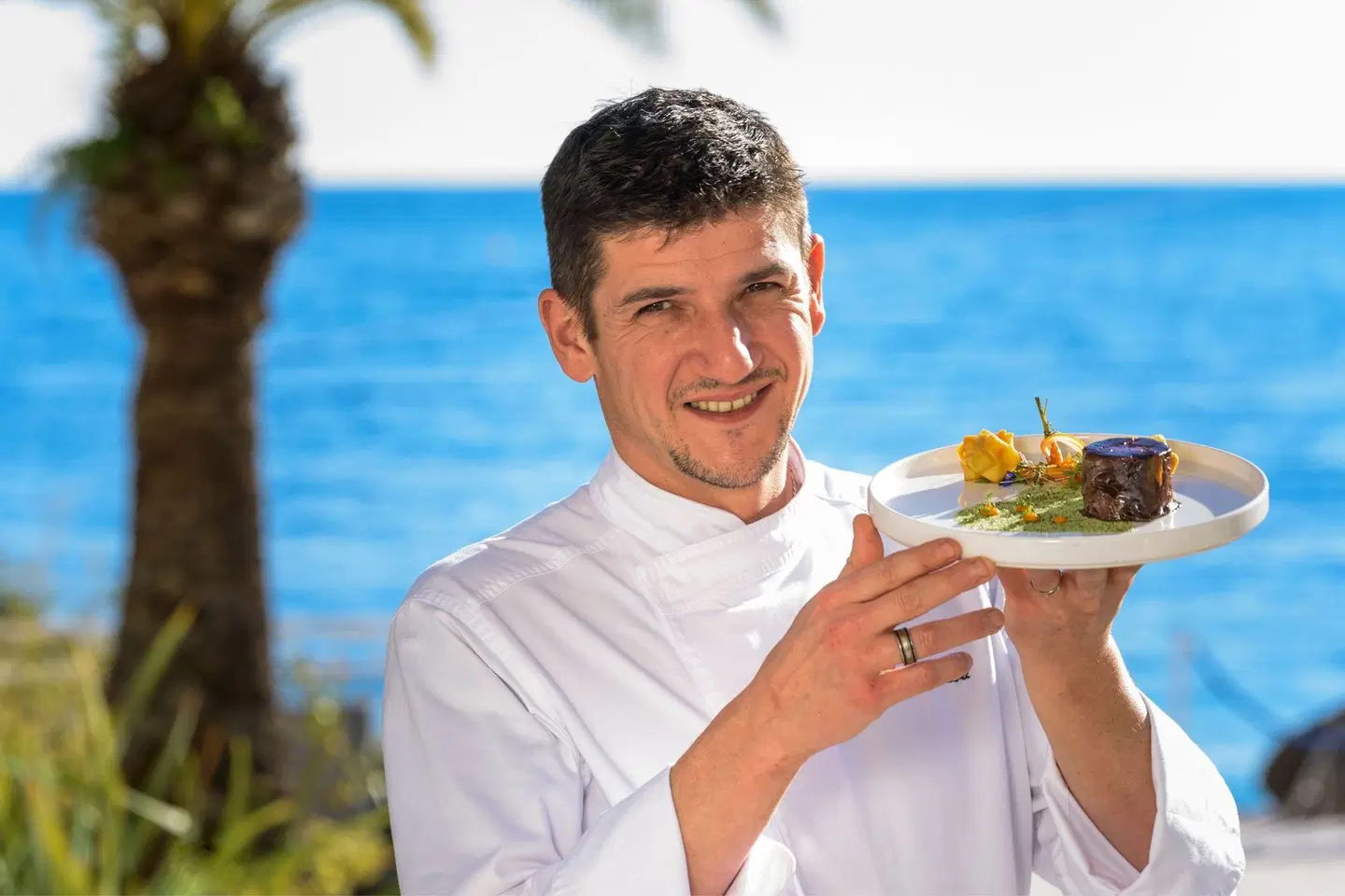 Le Méridien Beach Plaza PEOPLE