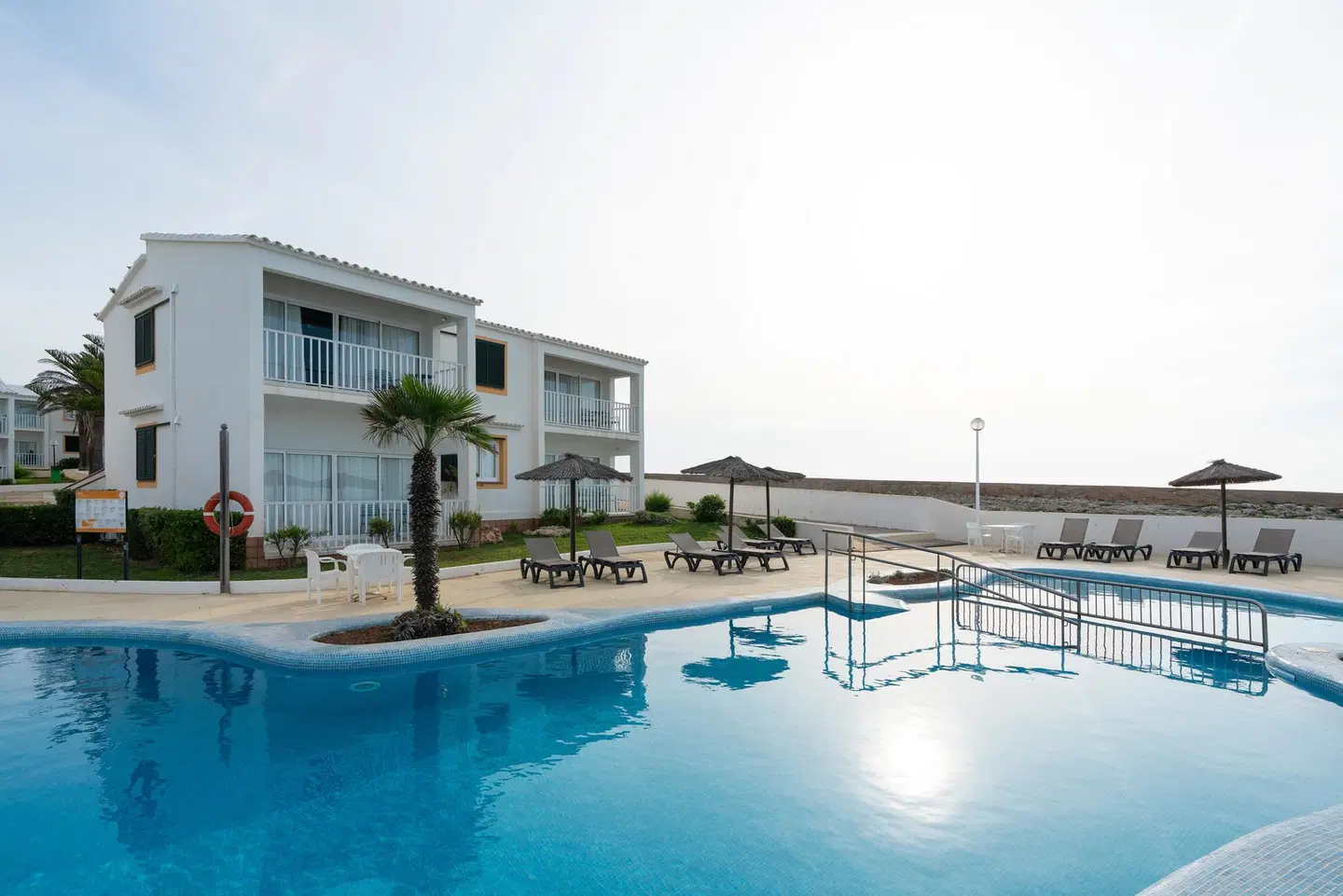 AluaSun Far Menorca OUTDOOR_POOL