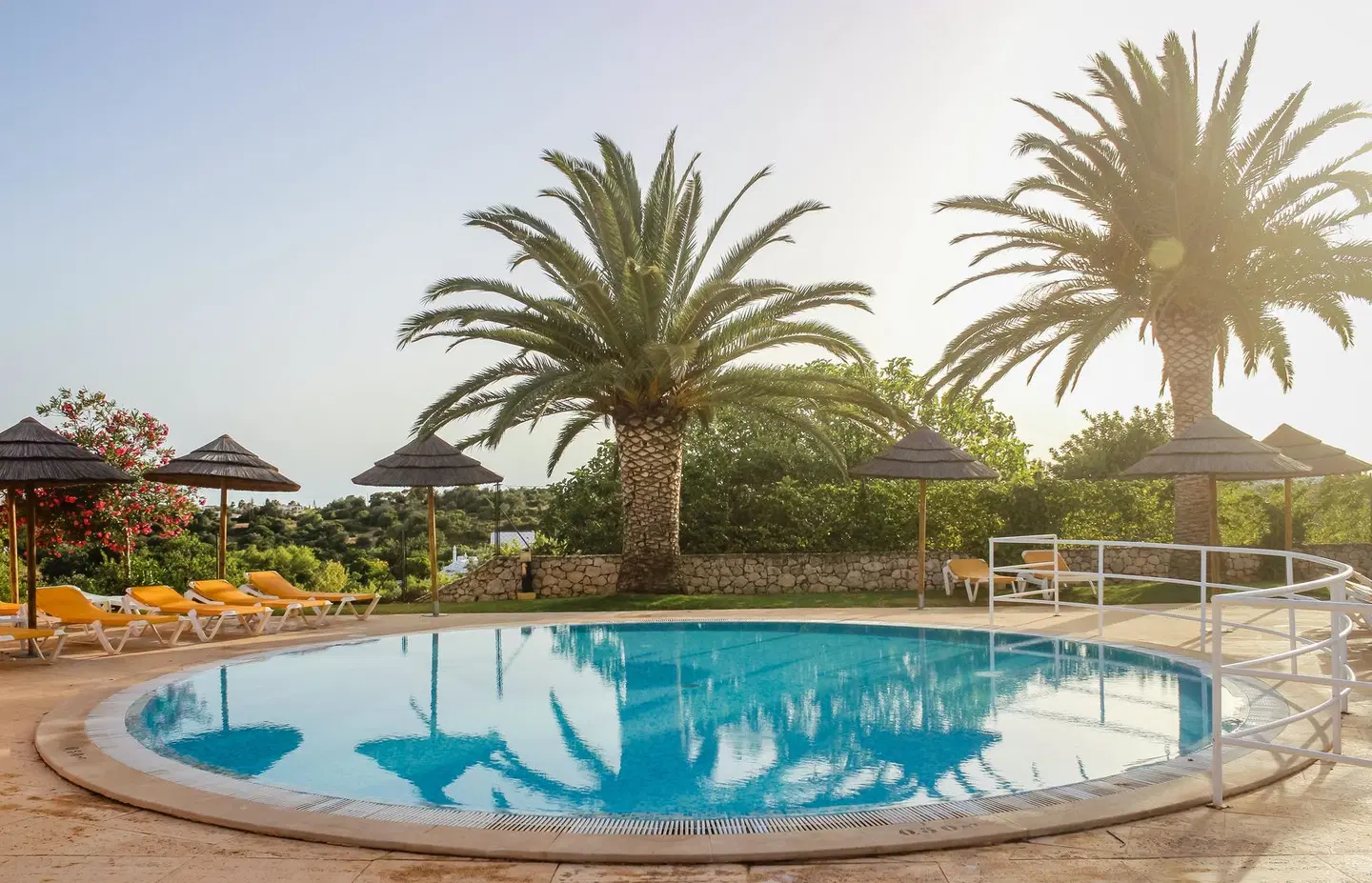 Colina Village OUTDOOR_POOL