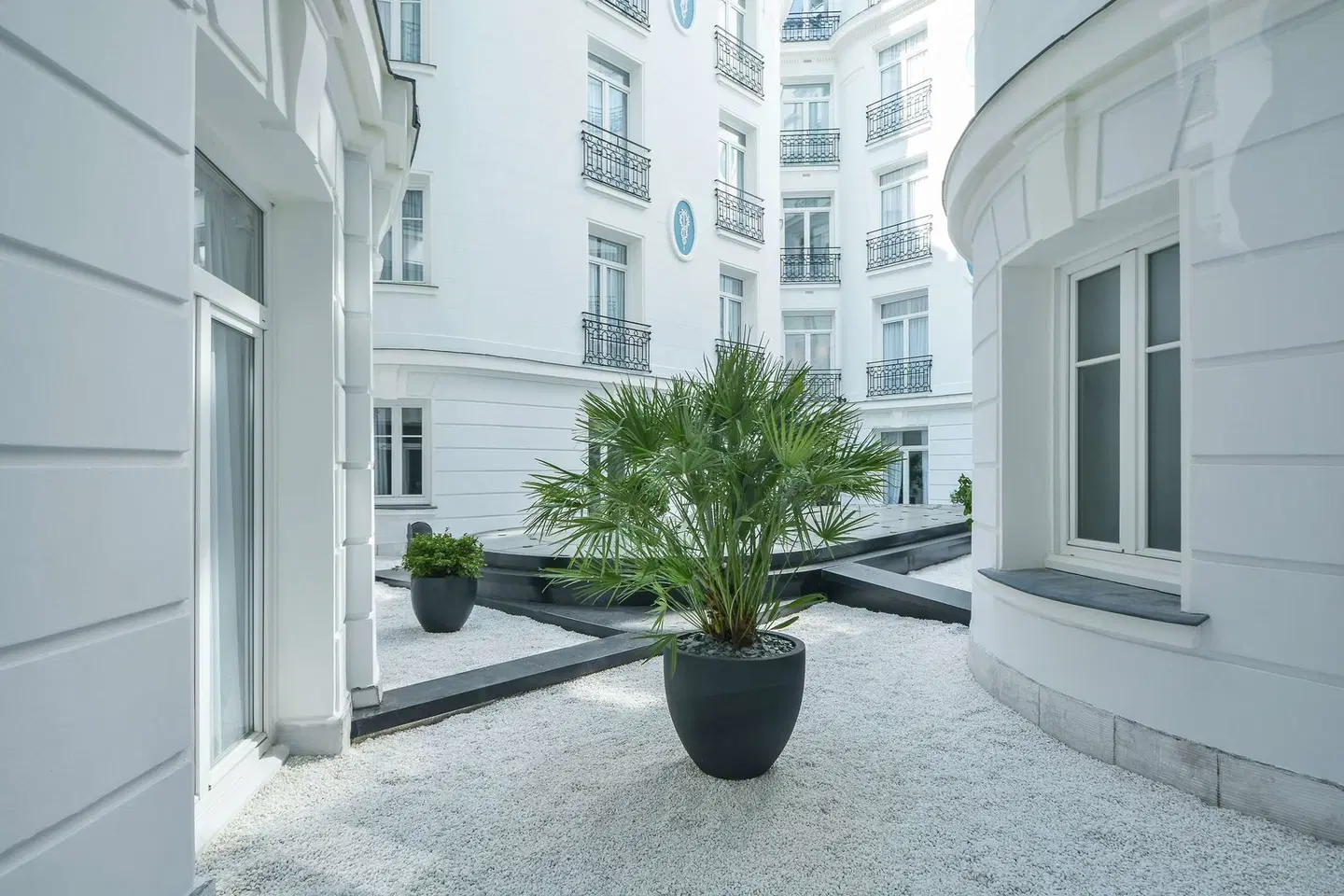 Maison Astor Paris, Curio Collection by Hilton EXTERIOR