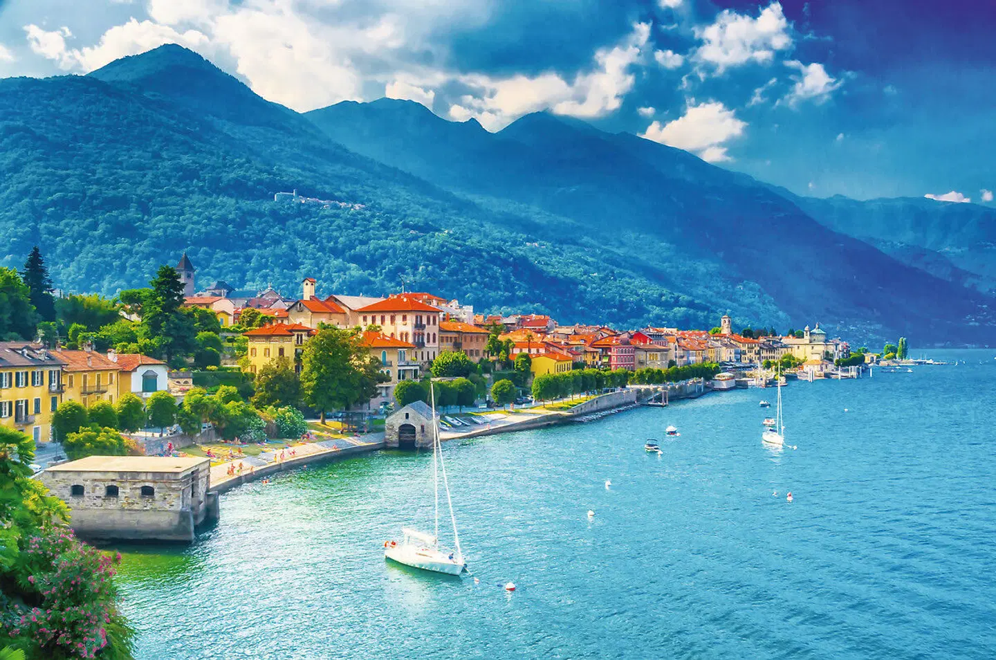 Autotour Die sieben bezauberndsten Seen Oberitaliens OUTDOOR_POOL