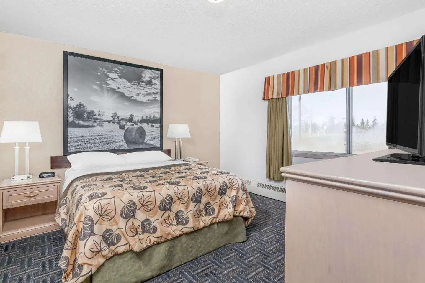 Super 8 by Wyndham Stettler ROOM_EXAMPLE