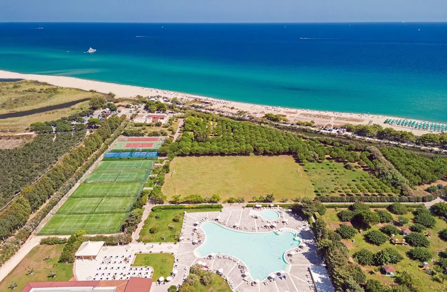 Club Hotel Marina Beach OUTDOOR_POOL