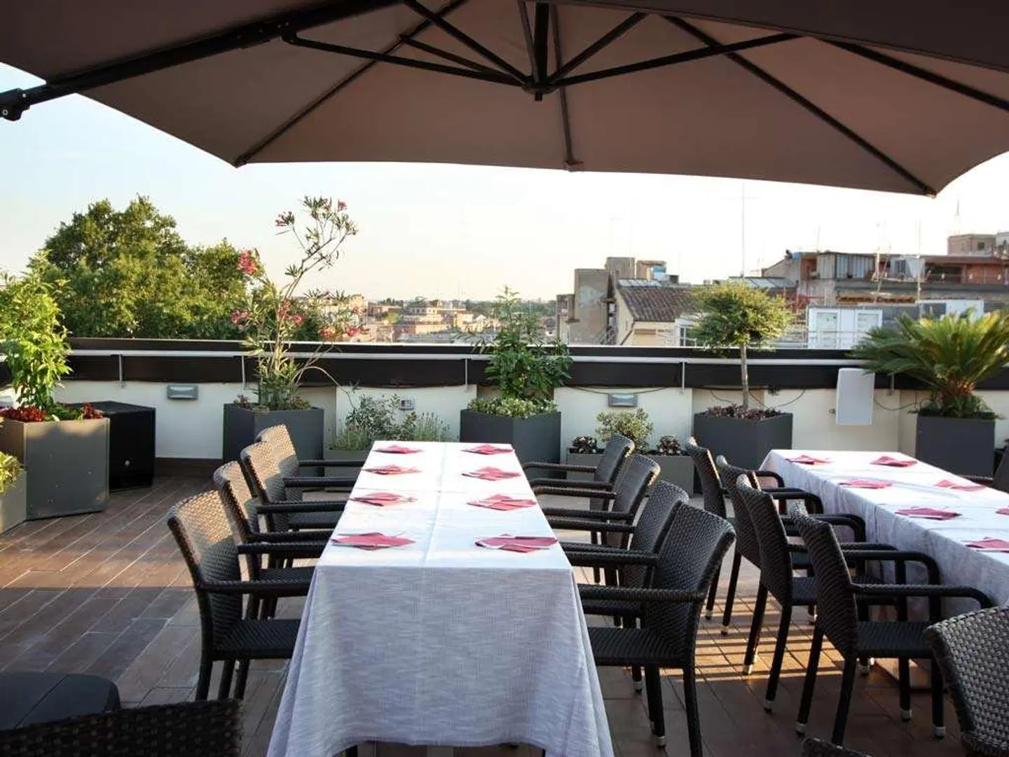 The Hive Hotel Terrasse