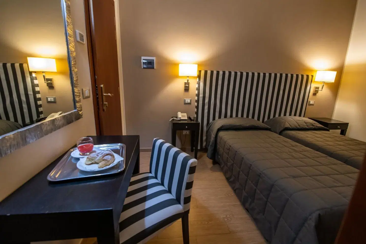 Hotel Moderno ROOM_EXAMPLE