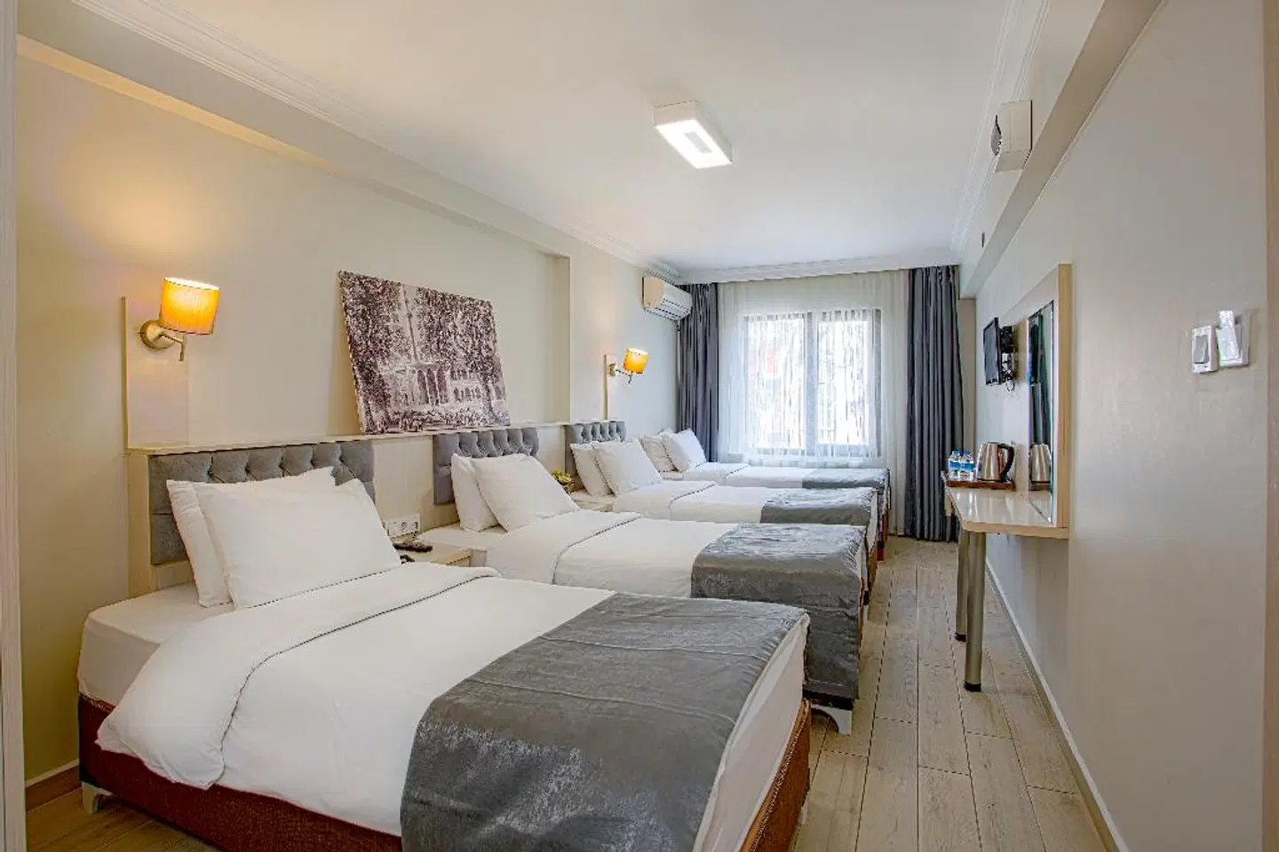 Sim Hotel ROOM_EXAMPLE