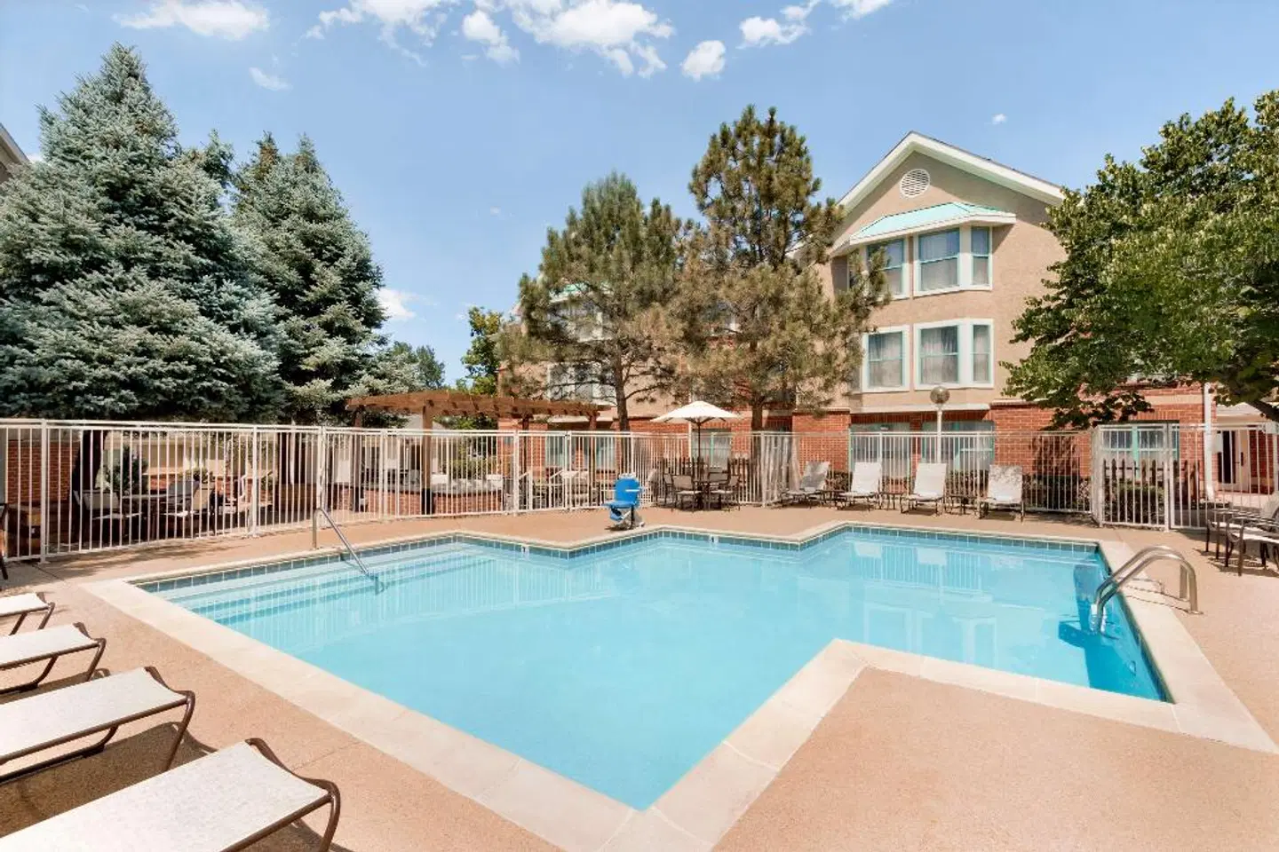 Homewood Suites by Hilton - Boulder OUTDOOR_POOL