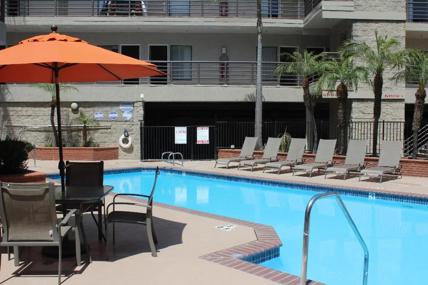 Best Western Plus Irvine Spectrum Hotel OUTDOOR_POOL