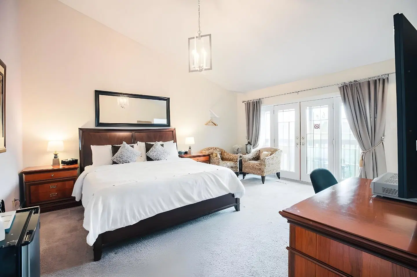 Newton Villa ROOM_EXAMPLE