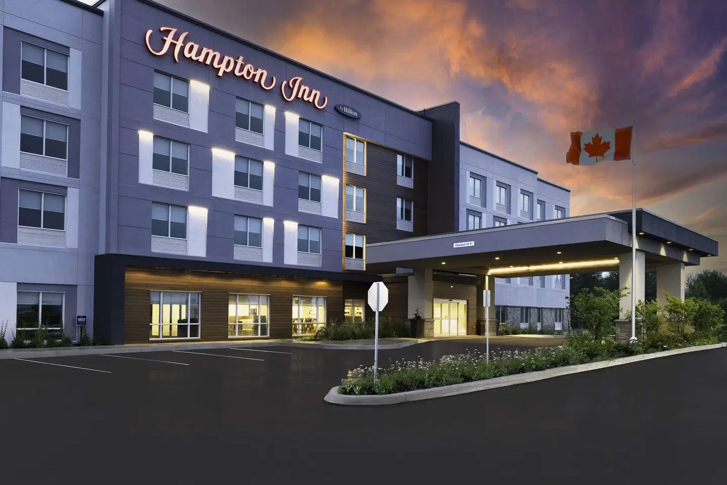 Hampton Inn by Hilton Midland EXTERIOR