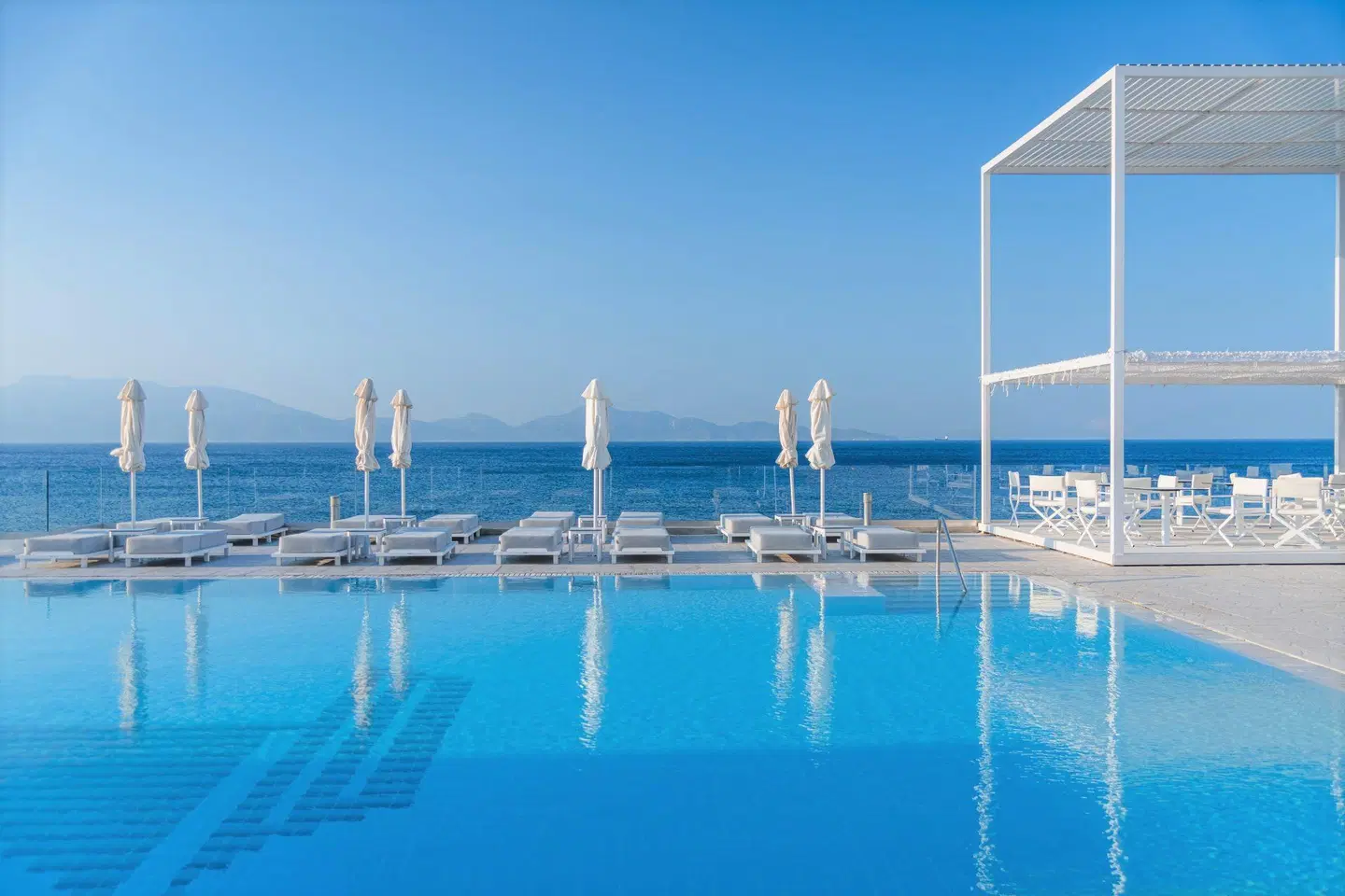 Dimitra Beach Hotel & Suites OUTDOOR_POOL