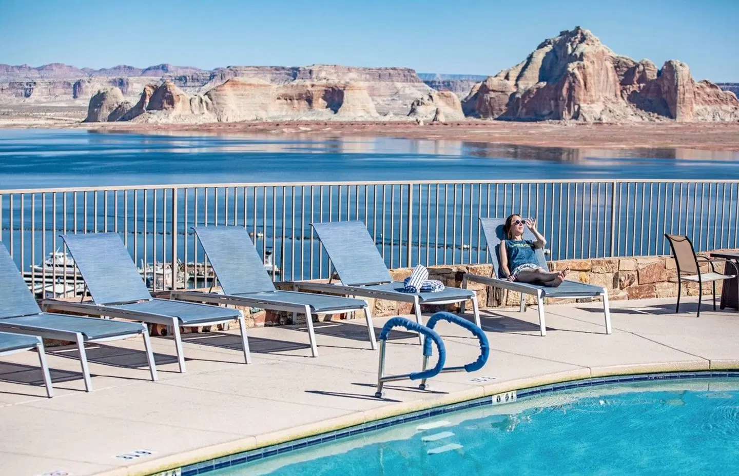 Lake Powell Resort & Marina OUTDOOR_POOL