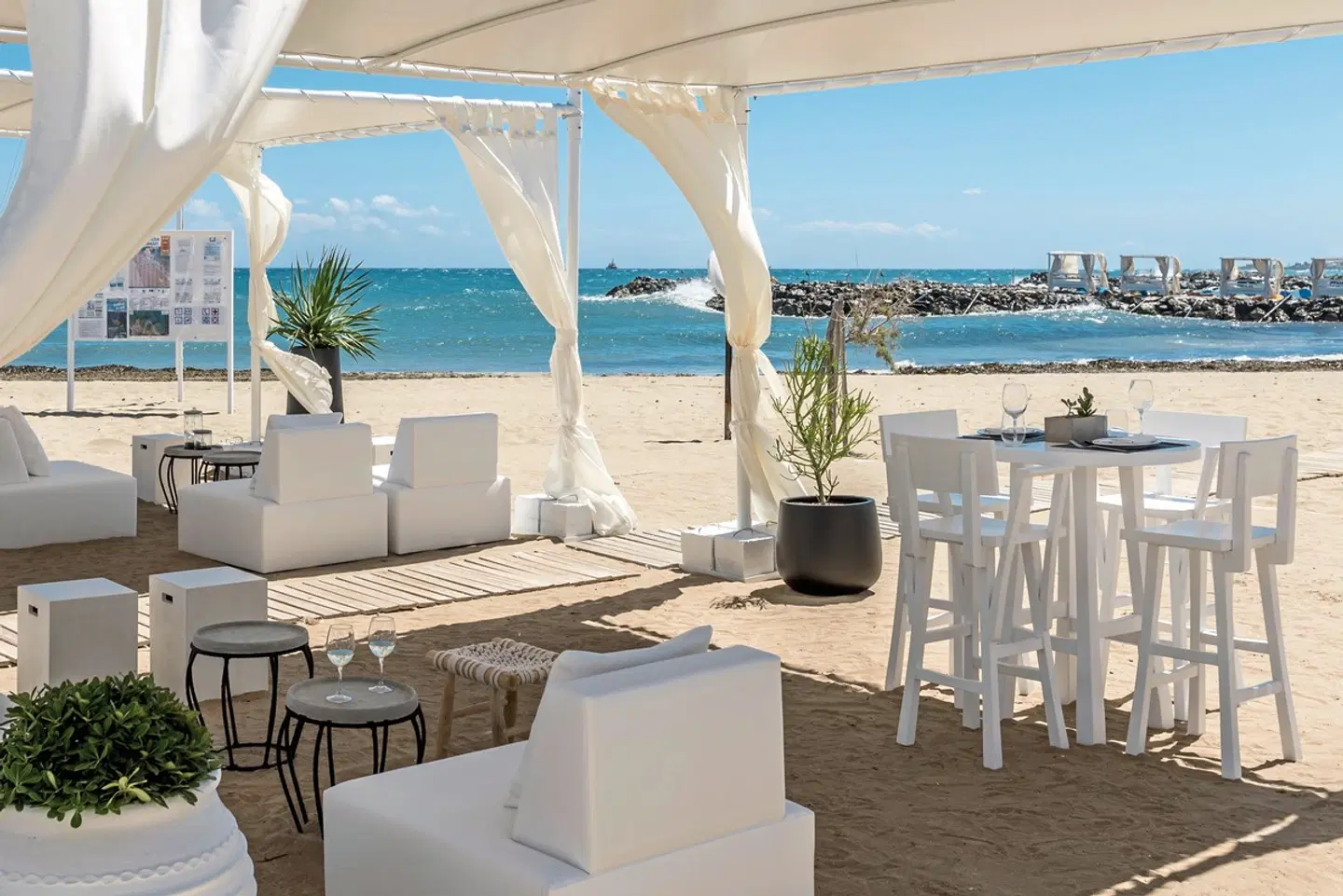 Knossos Beach Bungalow Suites Resort & Spa TERRACE