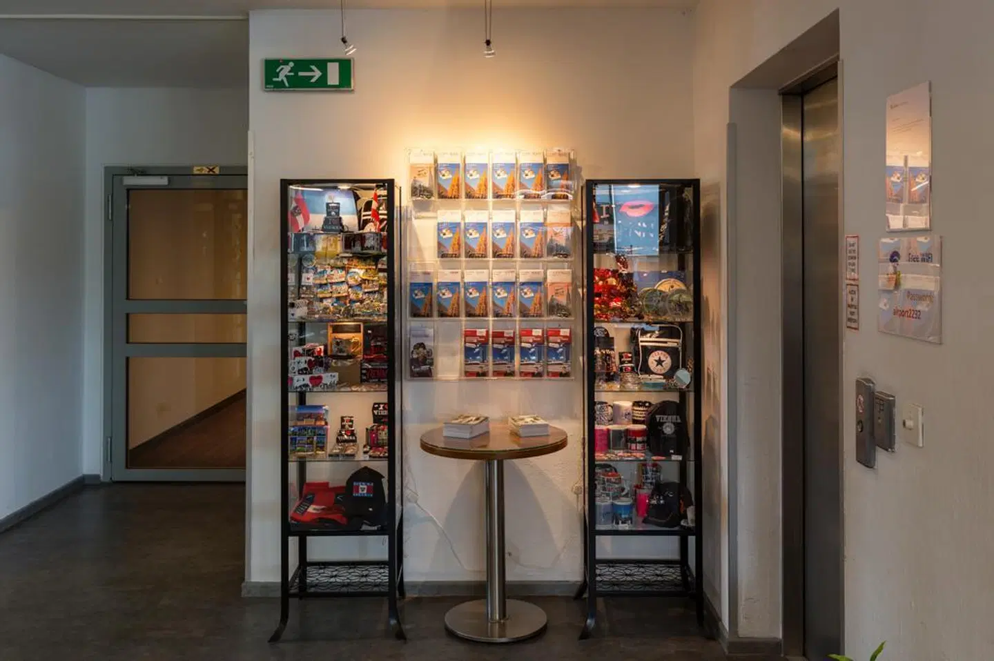 LifeHotel Vienna Airport Bar