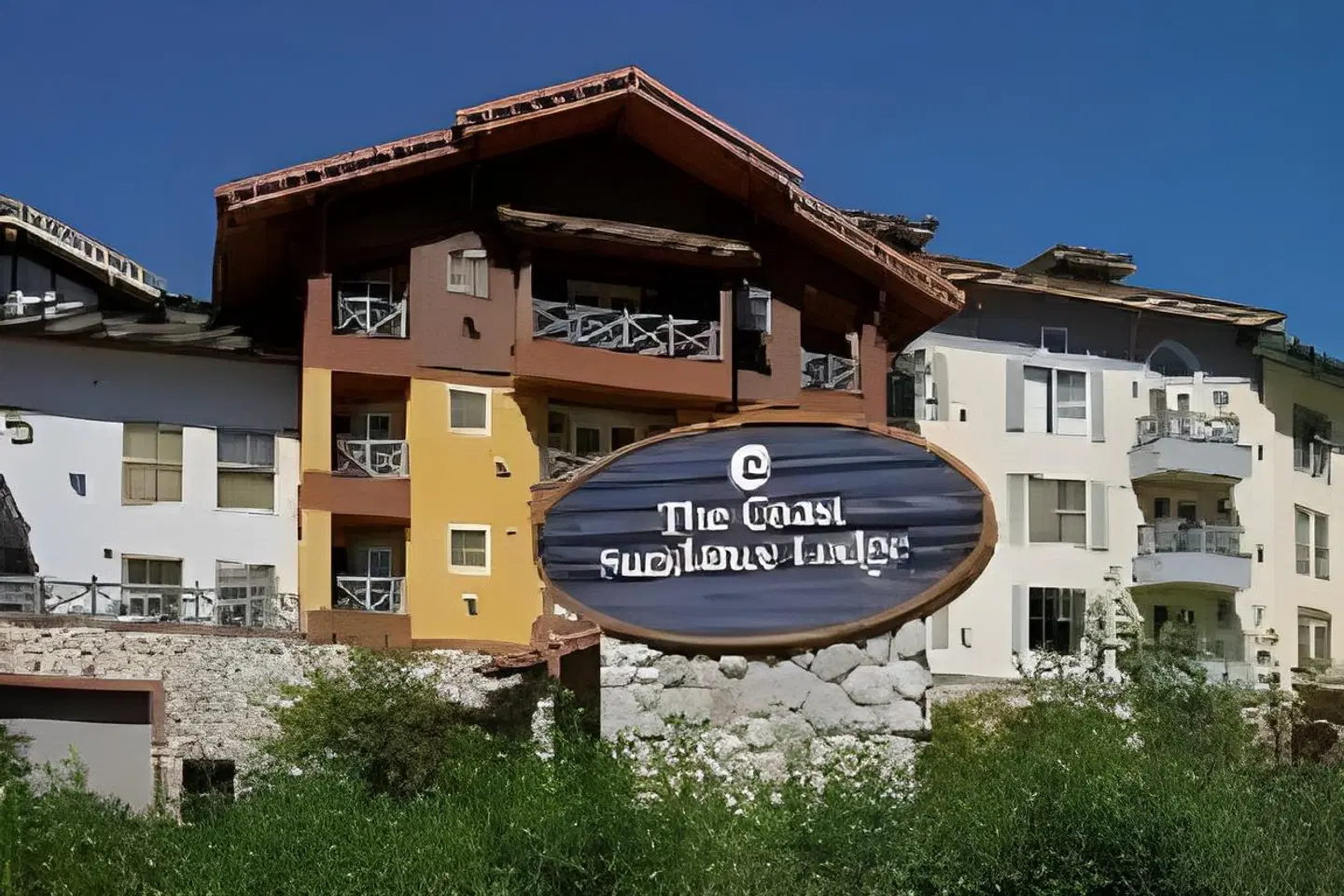 Sun Peaks Resort - Coast Sundance Lodge EXTERIOR