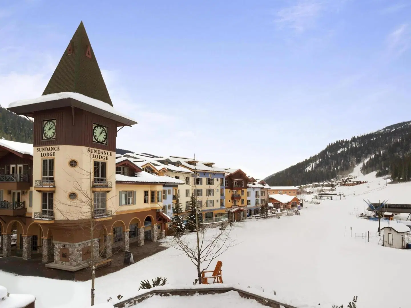 Sun Peaks Resort - Coast Sundance Lodge EXTERIOR