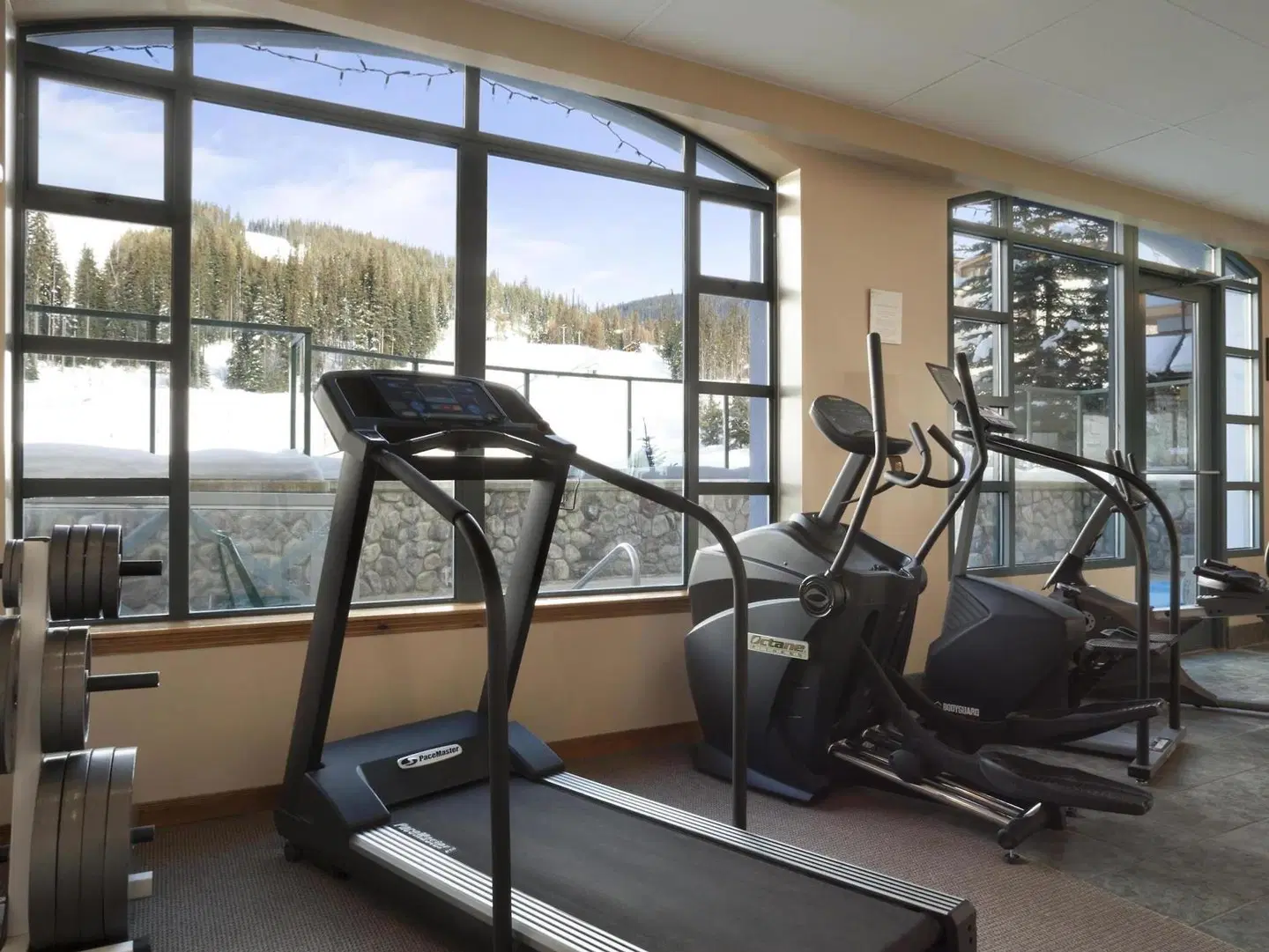 Sun Peaks Resort - Coast Sundance Lodge SPORTS_AND_LEISURE