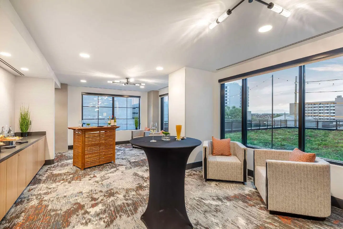 Cambria Hotel Denver Downtown RiNo ROOM_EXAMPLE