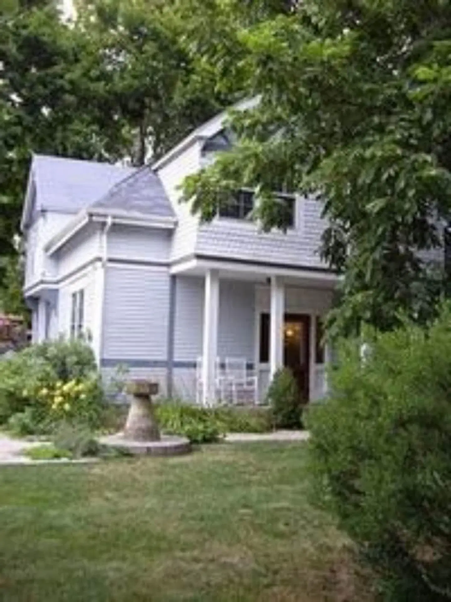 Isaiah Jones Homestead Bed and Breakfast EXTERIOR