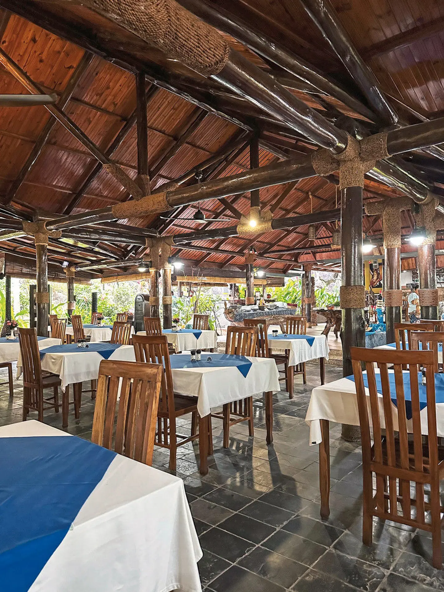 Chateau St. Cloud Restaurant