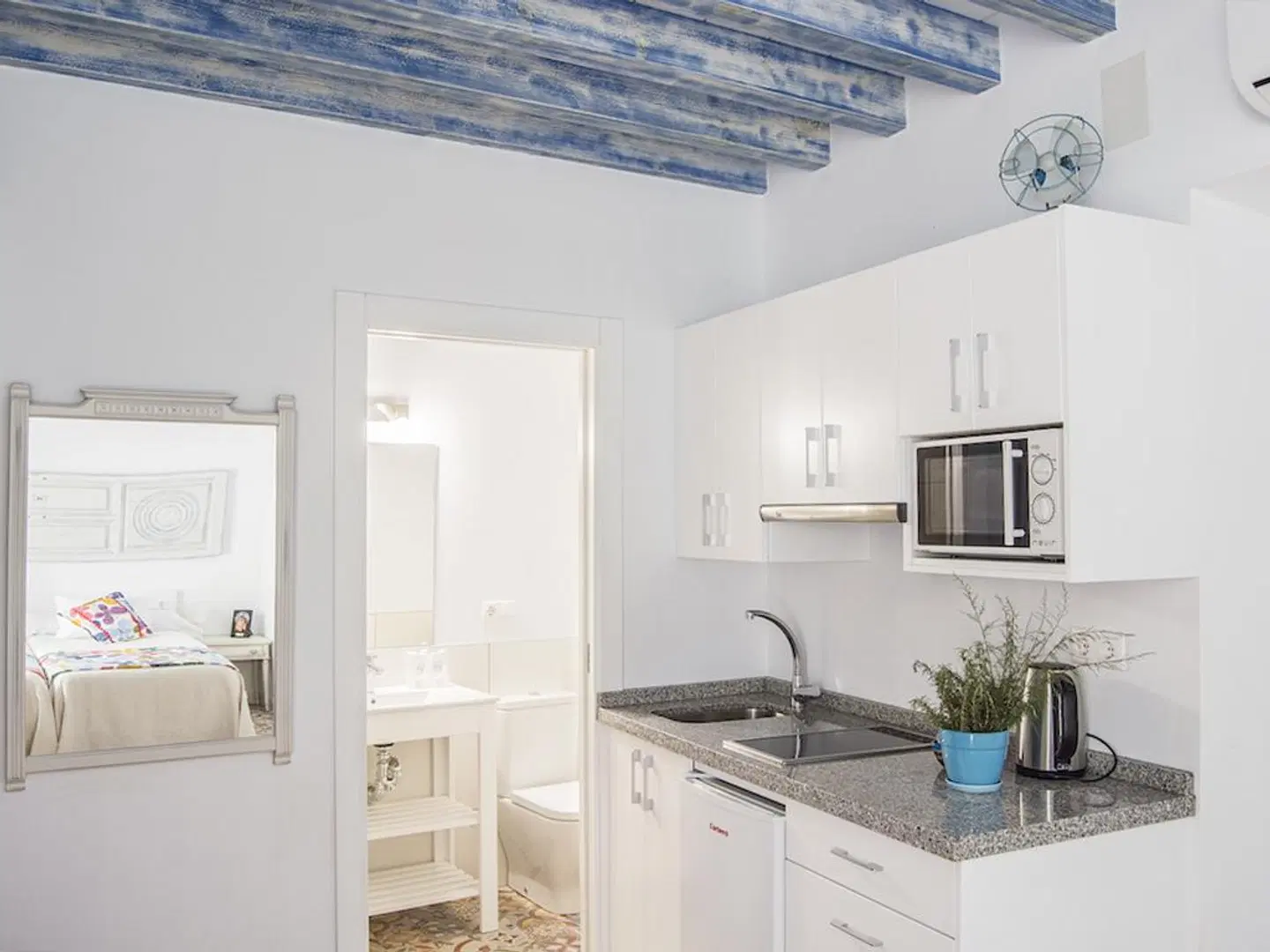 El Patio de la Costurera BATHROOM