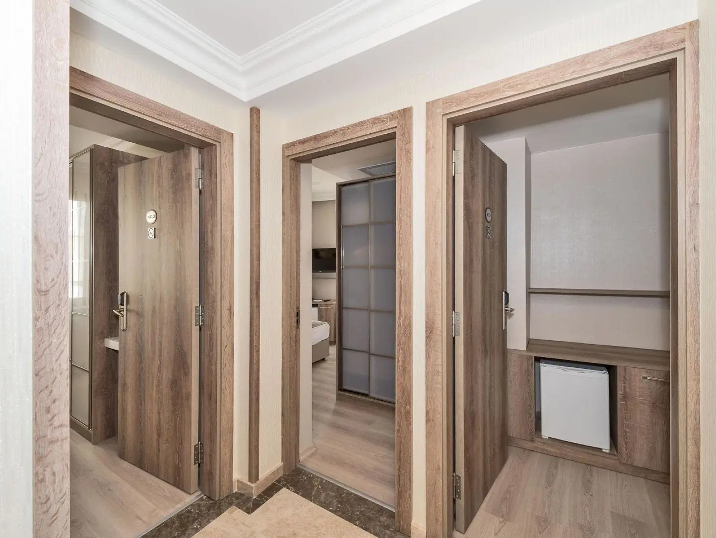 Alphonse Hotel ROOM_EXAMPLE