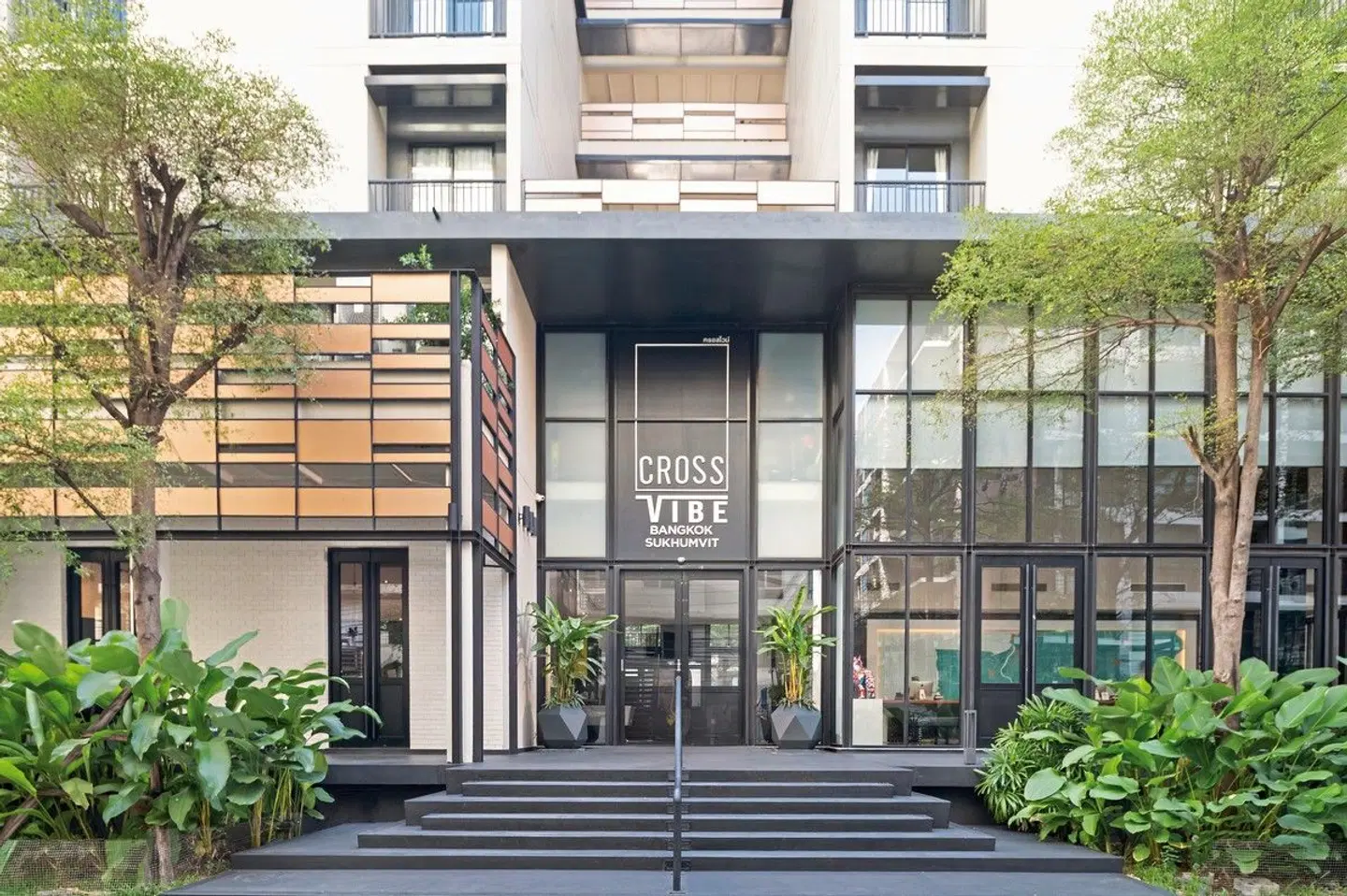 Cross Vibe Bangkok Sukhumvit EXTERIOR