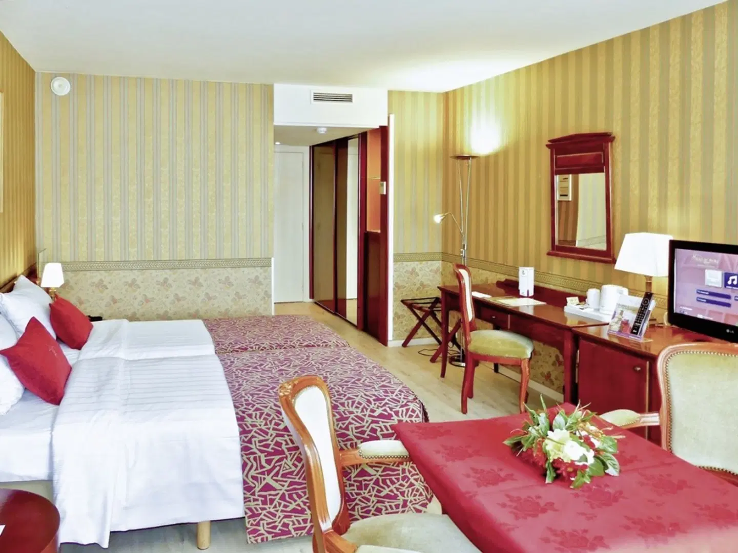 Golden Tulip Hotel de Medici ROOM_EXAMPLE