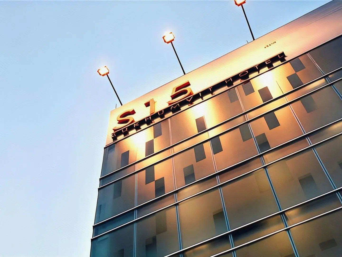 S15 Sukhumvit Hotel EXTERIOR