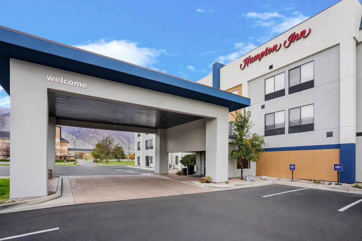 Hampton Inn Provo EXTERIOR