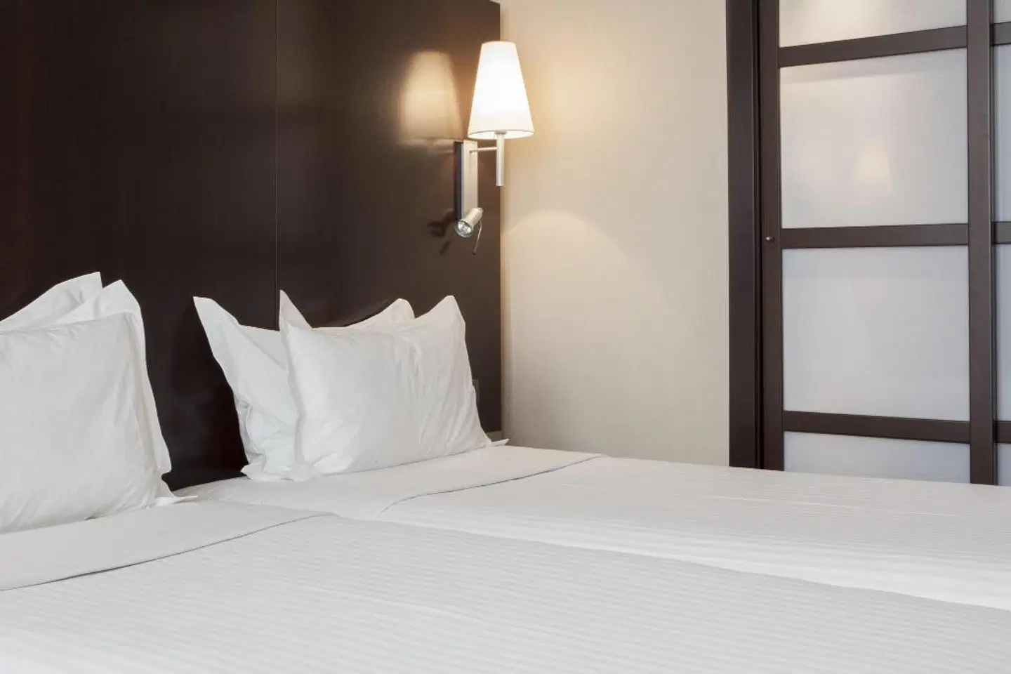 AC Hotel by Marriott Valencia by Marriott ROOM_EXAMPLE