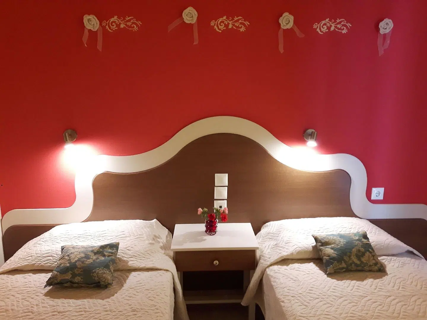 Antigoni HEALTH_BEAUTY