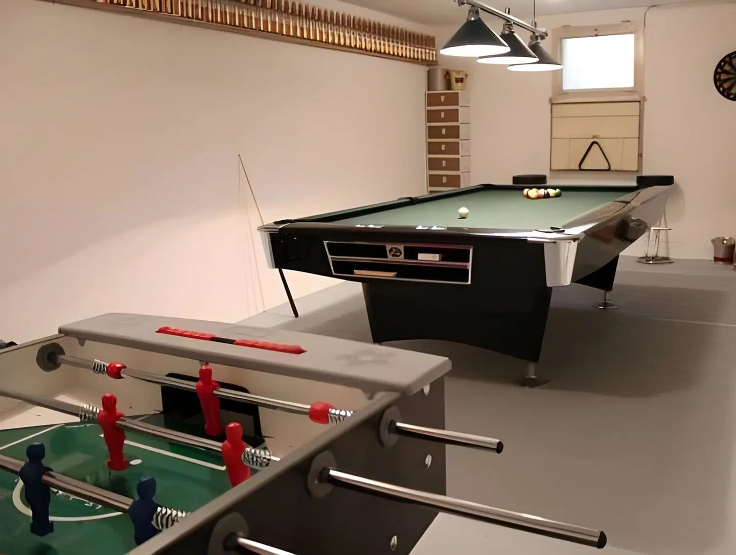 Luna SPORTS_AND_LEISURE